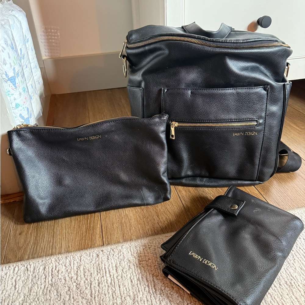 Fawn Design Black Diaper Bag Set